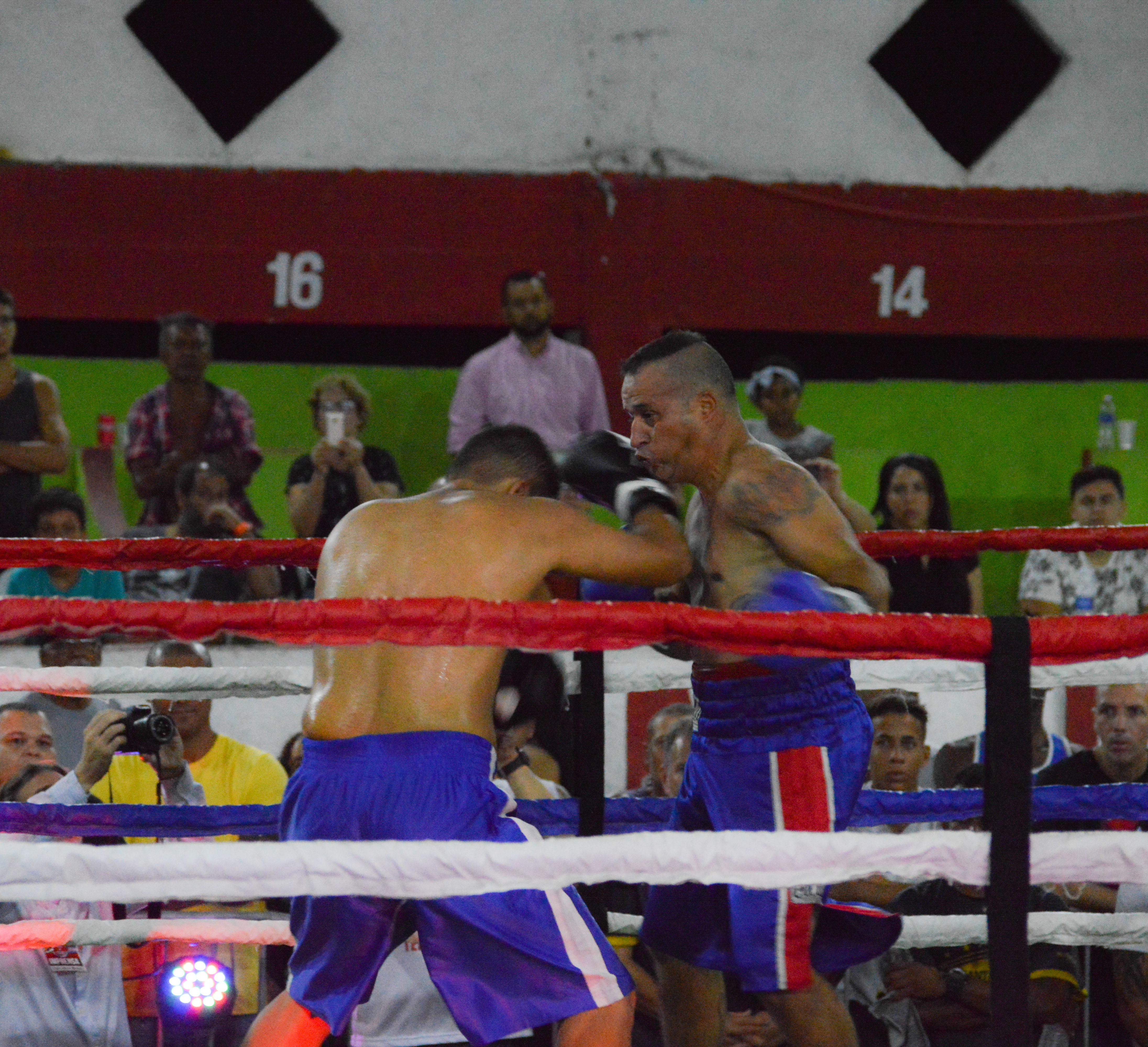 Raphael Dom Garcia campeão internacional de boxe WBU