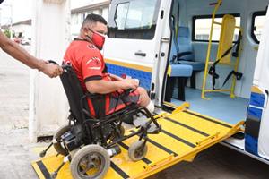 van transporte de pacientes