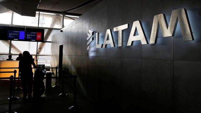 Latam vai demitir 2,7 mil tripulantes