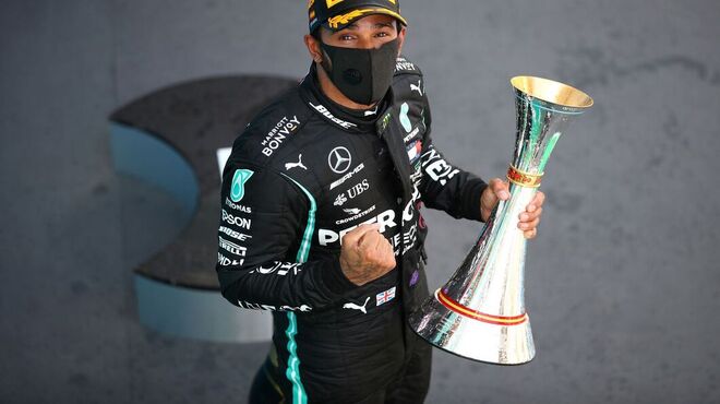 Hamilton vence com sobra GP da Espanha e quebra mais um recorde na F1