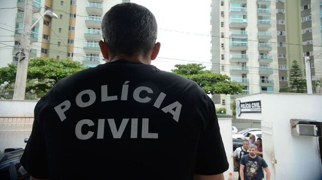 MPRJ e polícia cumprem 22 mandados de busca e apreensão contra corrupção na prefeitura do Rio