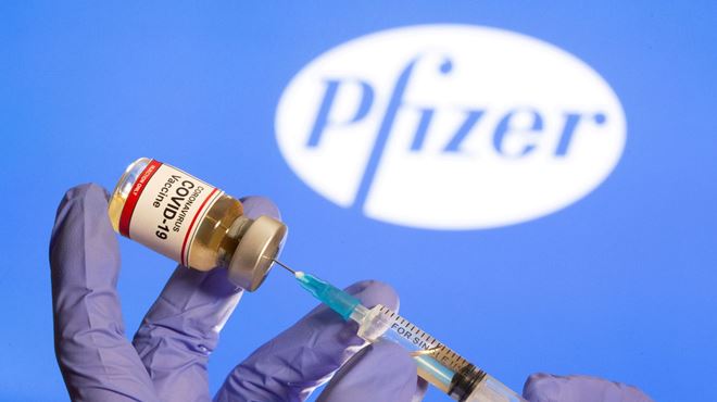 Chega ao Brasil 1º lote de 1 milhão de doses de vacinas da Pfizer