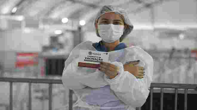 Imunização dos profissionais de saúde da linha de frente em Maricá