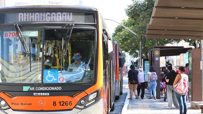 Profissionais de transportes