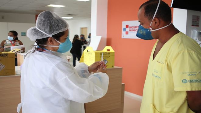 Maricá inicia vacinação itinerante contra covid-19