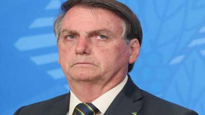 ‘Vamos meter o dedo na energia elétrica’, diz Bolsonaro um dia depois de anunciar troca no comando da Petrobras