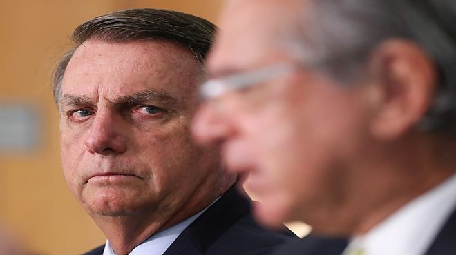 Câmara deve decidir se Bolsonaro será afastado para responder queixa-crime de Flávio Dino