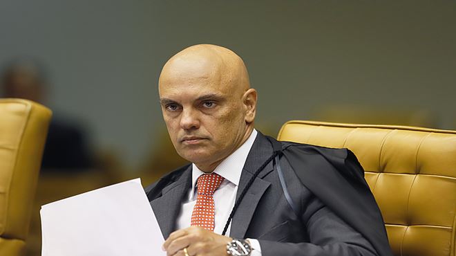 Silveira tenta impedir livre exercício da Justiça e do Estado de direito, diz Moraes