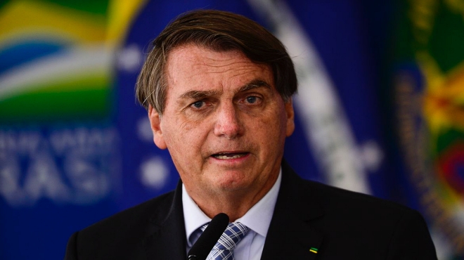 Bolsonaro critica novamente medidas restritivas impostas por governadores