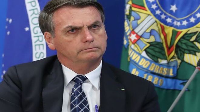 Bolsonaro oficializa reforma ministerial com seis mudanças; veja lista