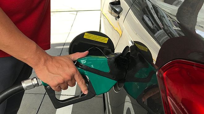 Novo reajuste de 5% nos preços da gasolina e do diesel; “Tapa na cara do brasileiro”, avalia diretora da FUP