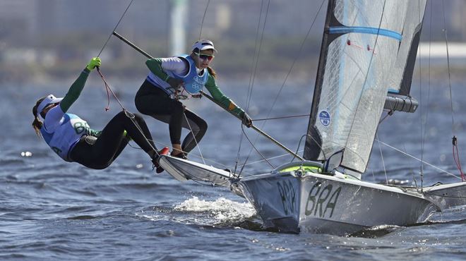 Martine e Kahena faturam bronze em Campeonato de Vela em Cascais