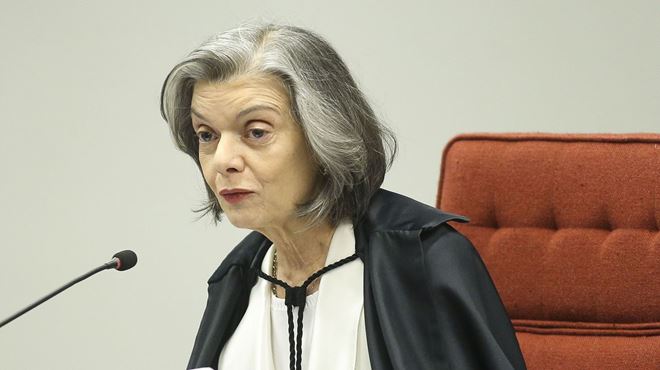 Cármem Lúcia autoriza abertura de inquérito contra Ricardo Salles