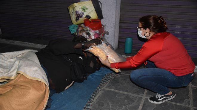 Maricá Solidário arrecada agasalhos e cobertores