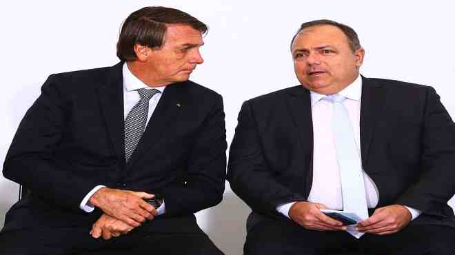 Bolsonaro defende Pazuello sobre reunião com intermediária e diz que ‘propina, é pelado dentro da piscina’