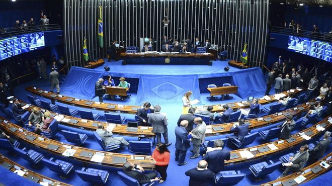 Senado vê pedido inócuo contra ministros do STF e tenta evitar ‘circo’ de Bolsonaro