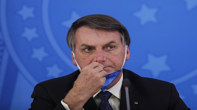 Em declaração à nação, Bolsonaro recua: “Minhas palavras decorrem do calor do momento”