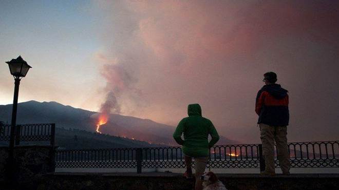 Erupção do vulcão em La Palma não terminará a curto ou médio prazo