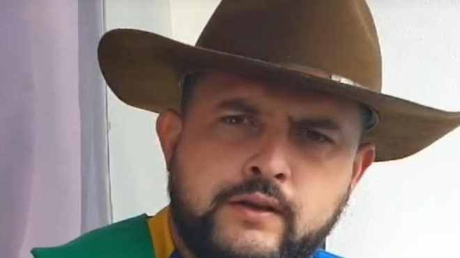 Zé Trovão se entrega à Polícia Federal após dois meses foragido fora do Brasil