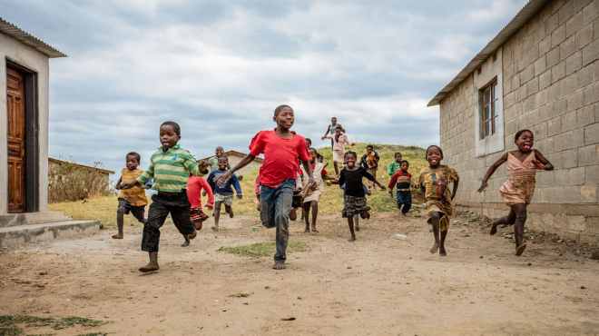 Exposição fotográfica promove viagem por lares de 12 países