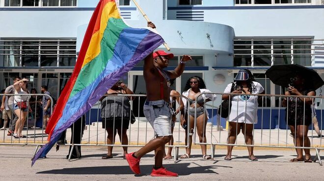 Lei que proíbe ‘ideologia de gênero’ na Flórida expõe nova batalha cultural dos EUA