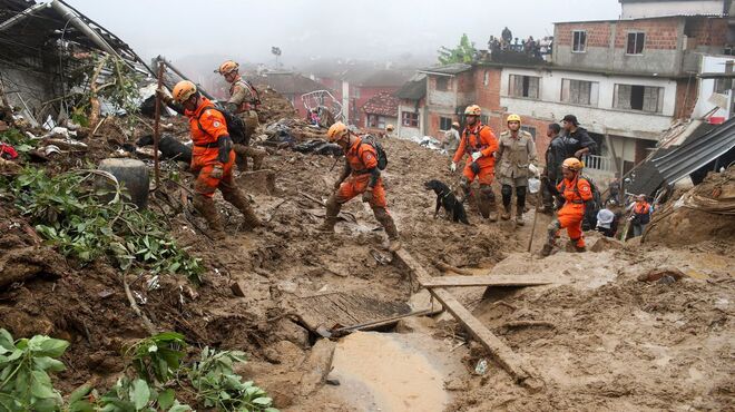 Após chuva em Petrópolis, número de mortos chega a 44