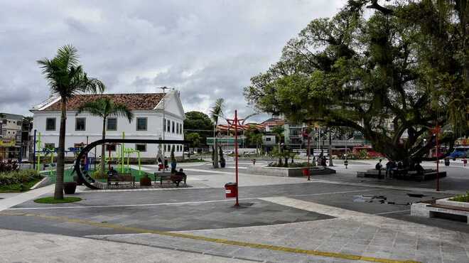 Maricá tem céu com poucas nuvens neste sábado (16/04)