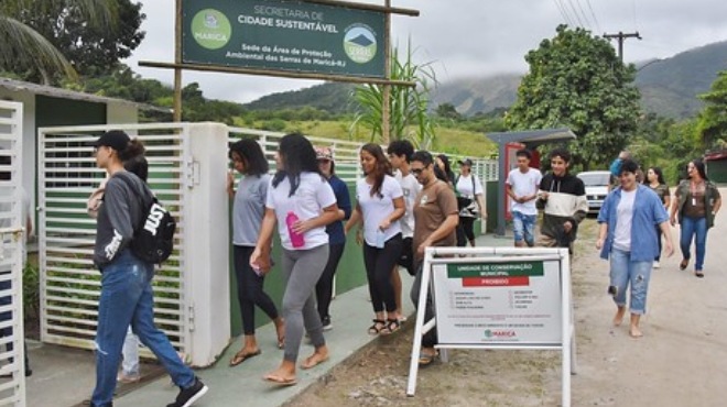 Estudantes de Meio Ambiente visitam Área de Proteção Ambiental do Silvado