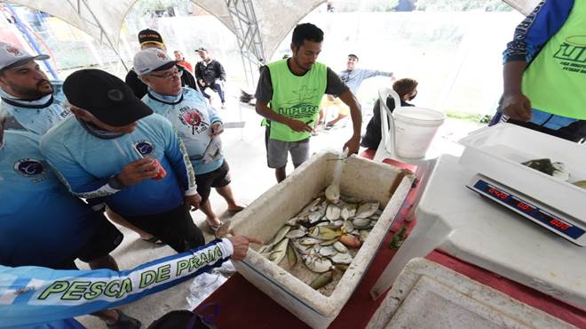 Segunda etapa do Circuito Estadual de Pesca leva competidores a Itaipuaçu neste domingo