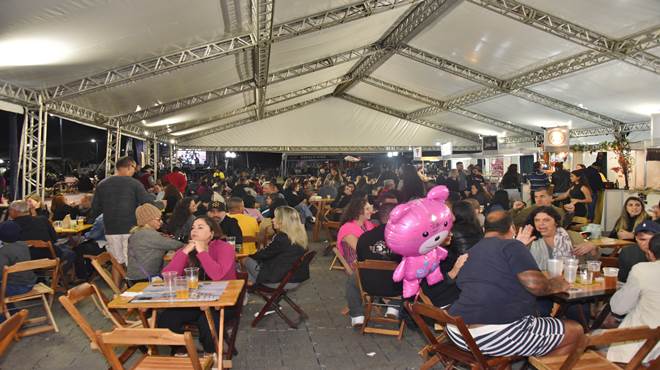 Festival Art&Bier atrai mais de 15 mil visitantes à orla do Parque Nanci