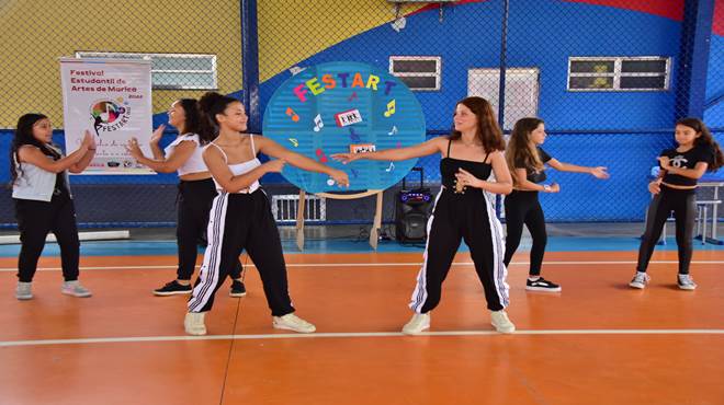 Primeira etapa do Festart 2022 reúne dezenas de alunos para apresentações de música e dança
