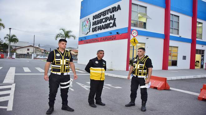 Guarda Municipal de Maricá salva criança que se engasgou em Itaipuaçu