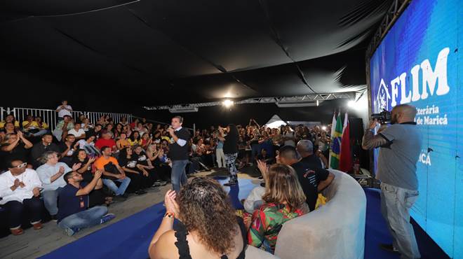 7ª Festa Literária Internacional de Maricá é aberta em Itaipuaçu