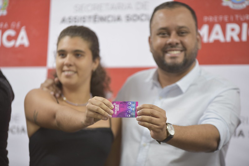 Maricá entrega novos cartões do Bilhete Único Universitário