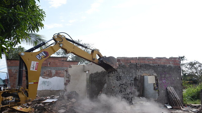 Ação do Gated retira mais um imóvel irregular em terreno de Itaipuaçu