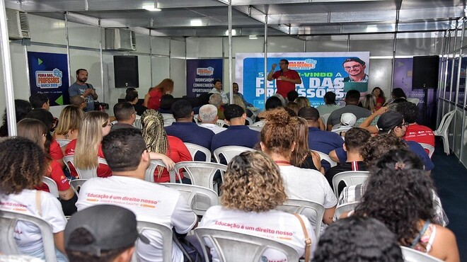 Segundo dia da Feira das Profissões movimenta Centro de Maricá