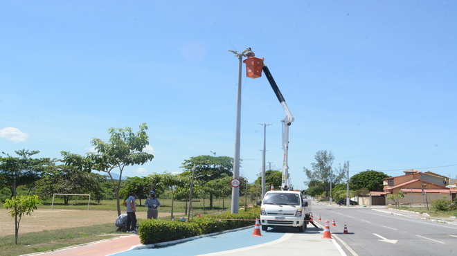 Prefeitura de Maricá vai instalar 300 luminárias de led com placa solar em espaços públicos