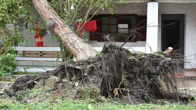 Maricá atua desde a madrugada de hoje nas áreas atingidas pela chuva em Itaipuaçu