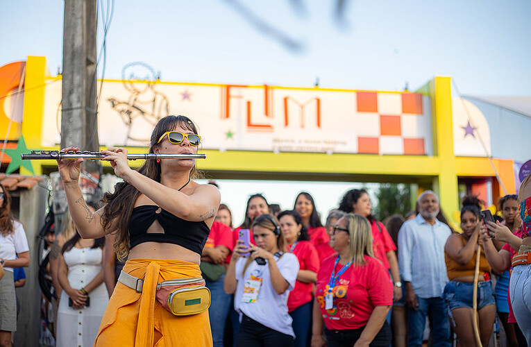 Festa Literária de Maricá: Música e Debates Atraem Público de Todas as Idades