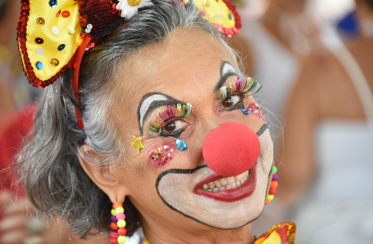 Bloco da Terceira Idade abre o Carnaval Maricá 2025 com muita animação