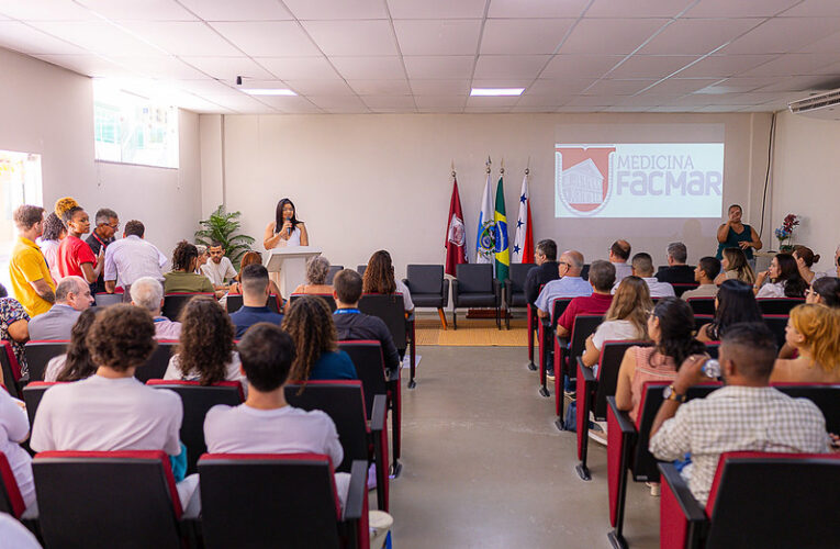 Primeira turma de Medicina do Passaporte Universitário inicia aulas