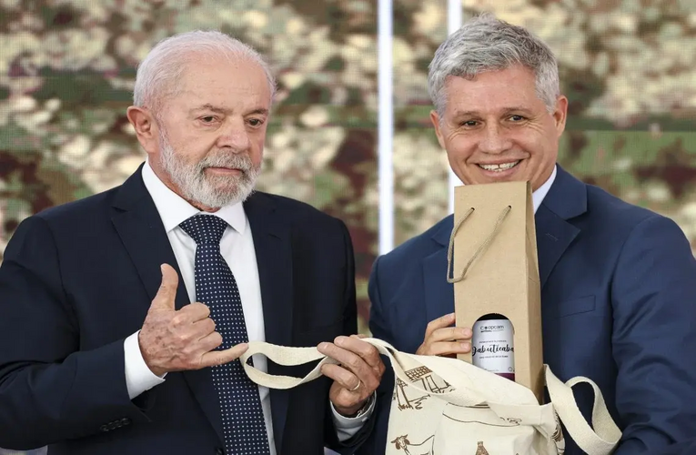 Saída de Paulo Teixeira do Desenvolvimento Agrário é dada como certa; confira os cotados para o cargo