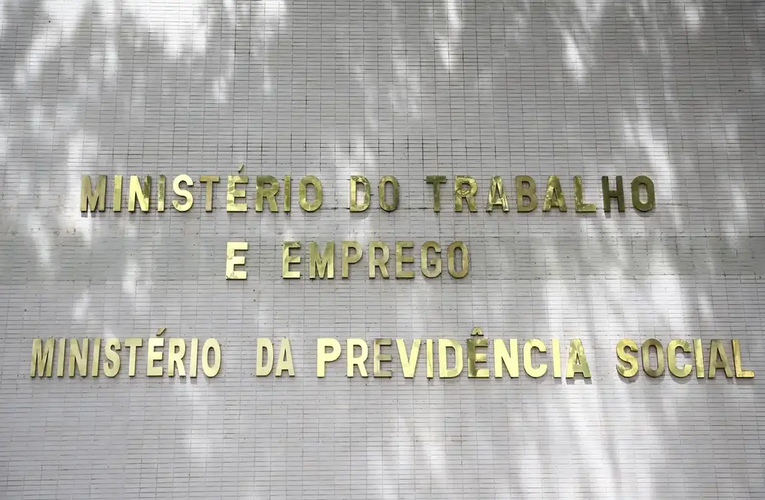 INSS