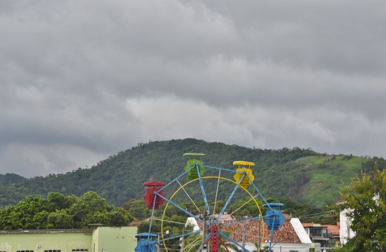 🌧️ Maricá tem previsão de chuva moderada a forte nesta segunda-feira (14/04)