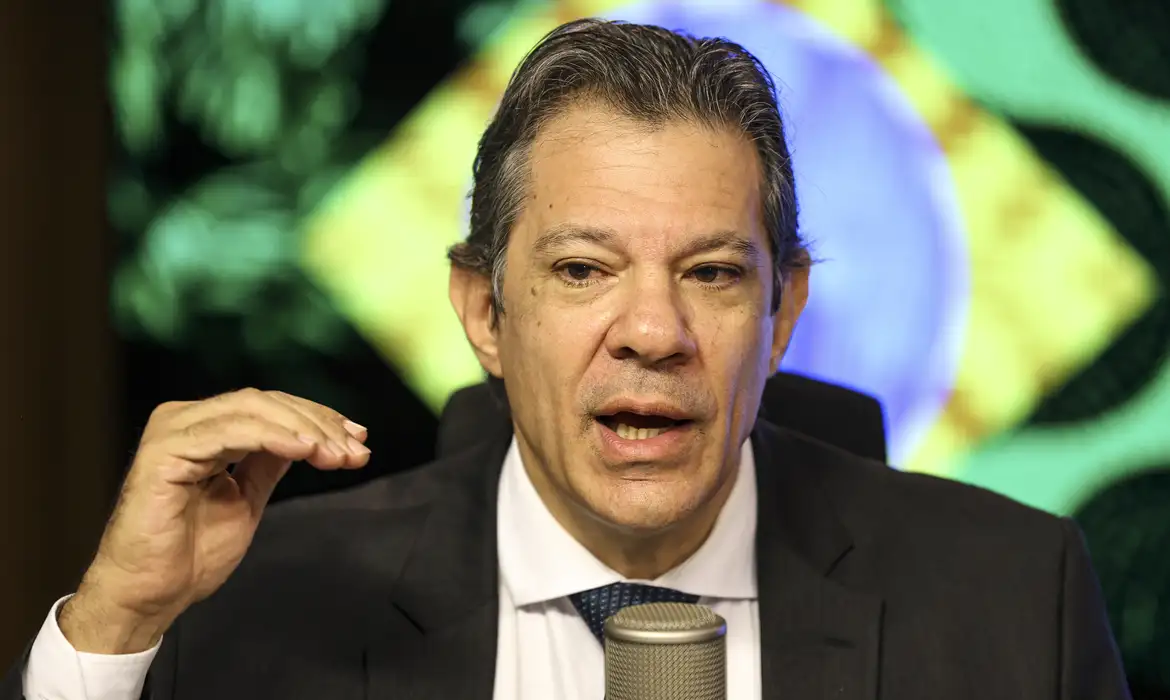 Governo avalia ressarcir aposentados do INSS por fraudes