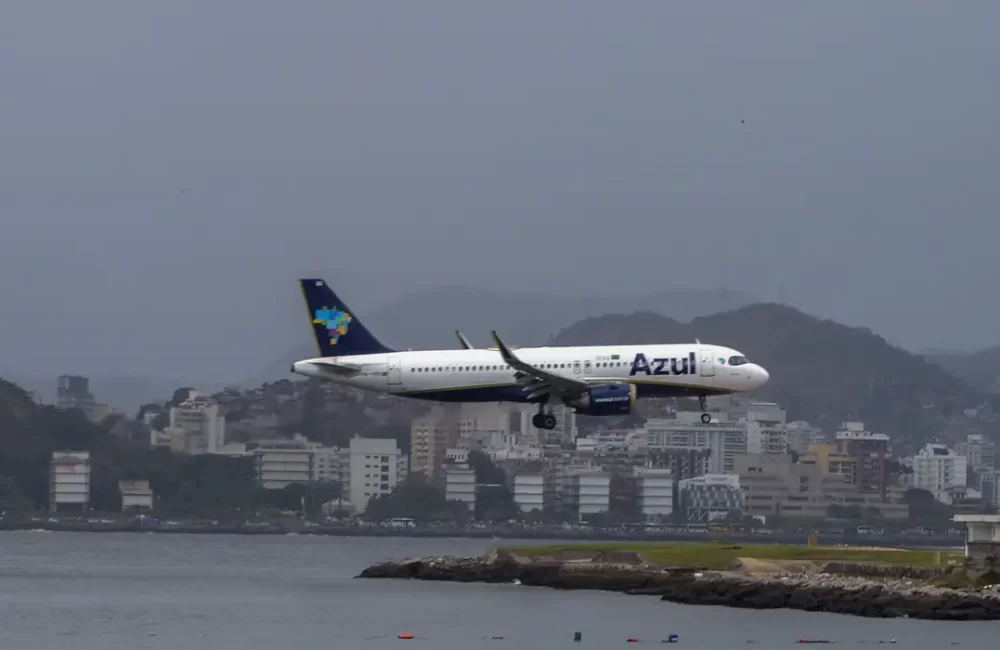 Azul