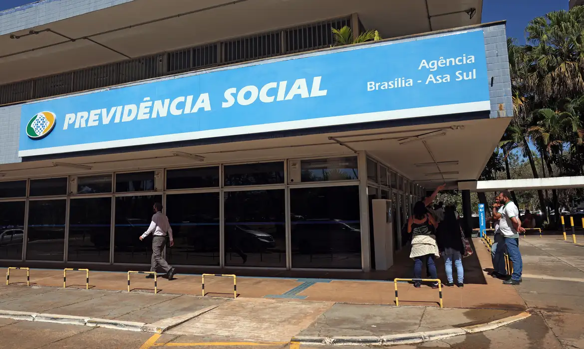 Mais de 1 milhão contestam descontos indevidos no INSS