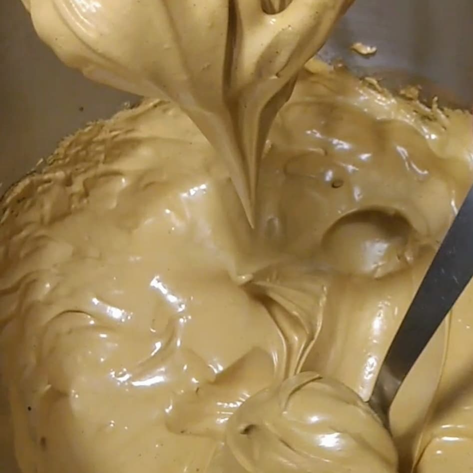 Cheesecake nuvem e café com leite cremoso