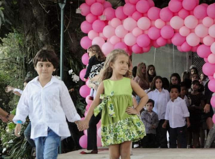 Desfile Solidário traz a nova coleção primavera-verão da estilista Priscila Louise