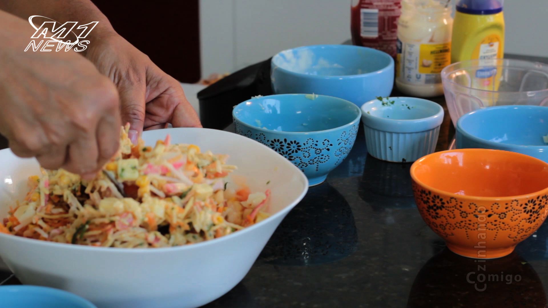Salada de Kani no Cozinhando Comigo!!!
